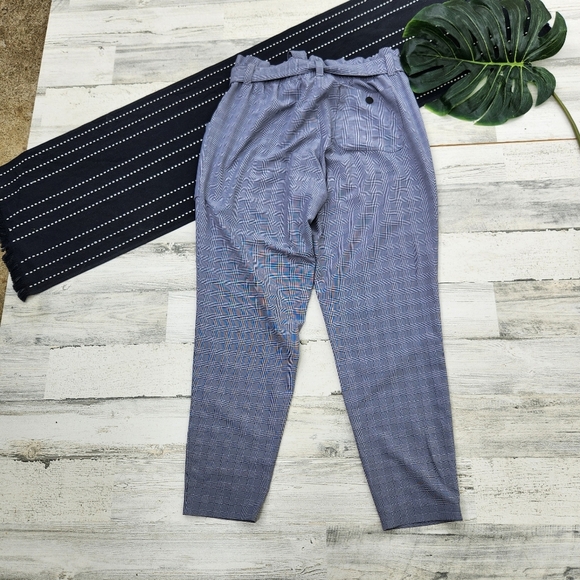 Athleta Plaid Skyline Pants Belted Tapered Size 8 - Picture 8 of 9
